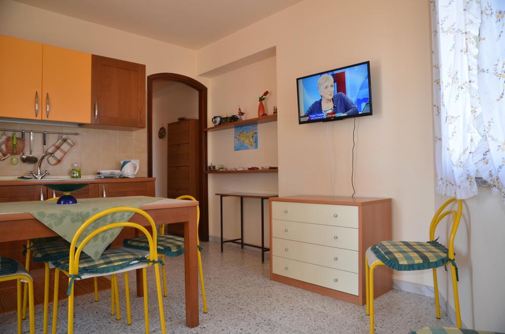 Casa Susanna Fondachello  Εξωτερικό φωτογραφία